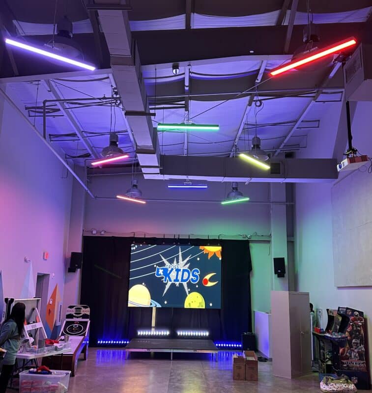 LED Spatial Bars | Lo-Vo – detail view