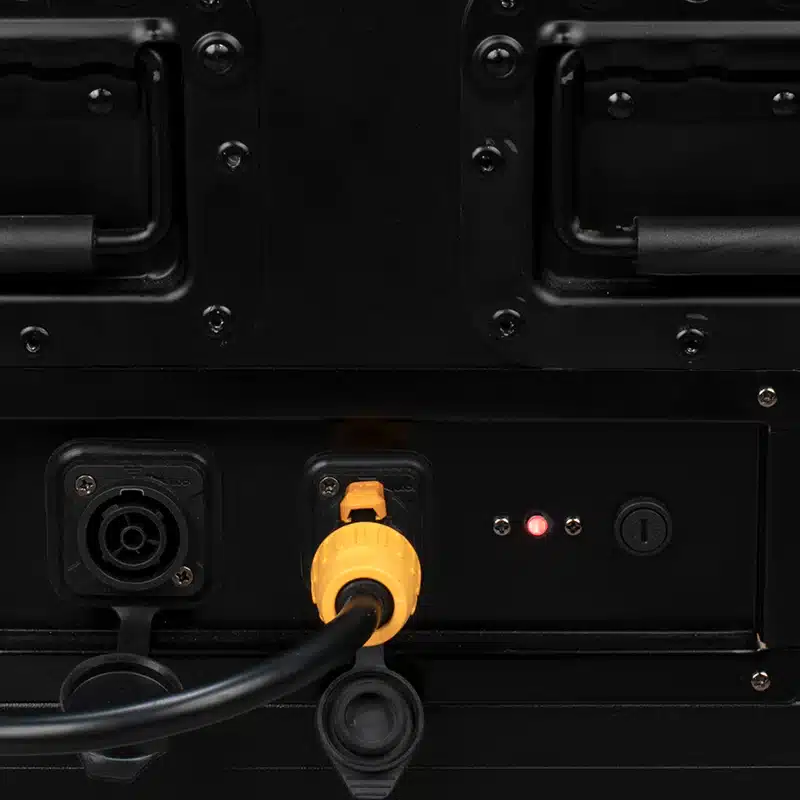 ADJ Q6 mirage Q connector